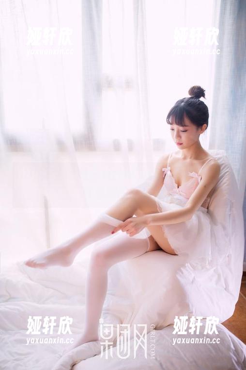 GIRLT果团网 - little贝壳喵的校服写真：青春期的意外惊喜