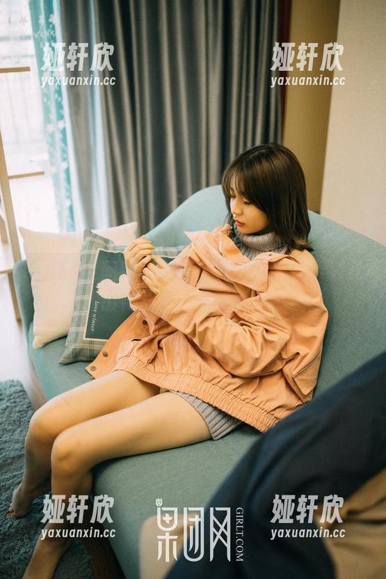 GIRLT果团网 - 看通灵儿如何把水手服穿出花儿来，美图满分！