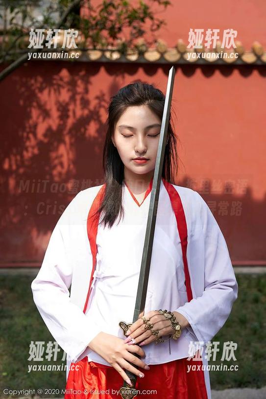 MiiTao蜜桃社 - 袖口山川，裤里丝密语：Cris_卓娅祺的私房图集不走寻常路