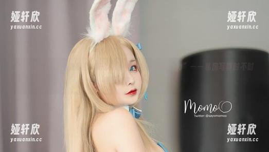 “SayoMomo款和服，每次试穿都像是在挑战重力”——私房写真时不时要跟上这个气场啊！