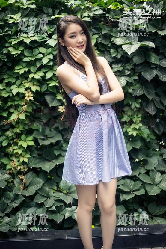 TouTiao头条女神 - 杨曼妮的比基尼合集——谁说合集中不能有个身材和心态双在线的日常呢？