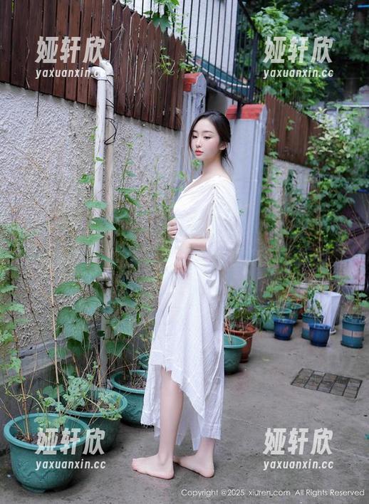 Xiuren秀人网 - 看，王馨瑶Yanni的妹妹又上新图了！下载一下，保留这份“美好”。