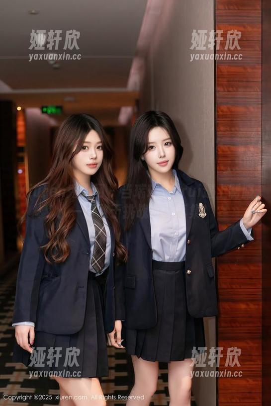 Xiuren秀人网 - 当瑞瑞ruirui遇上制服：一部敢于挑战的写真集！