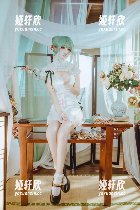 加藤惠这个兔女郎角色，coser衣衣竟然玩出了新高度，炸裂的套图