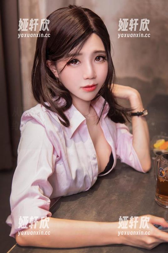 从厨房到客厅，都是舞台！sally多啦雪约尔家庭主妇套图，谁规定主妇只能做杂工？
