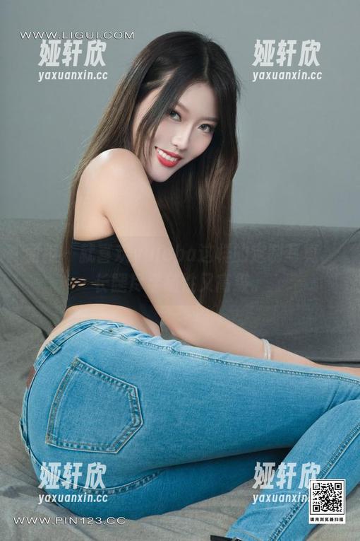 丽柜 - 就喜欢yuleba这样的定制写真，长腿尽显随性又高级。