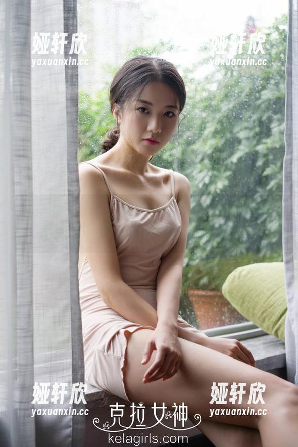 克拉女神 - 一瞥妮子JK原图，居然让我陷入对这些资源的深思，没想到呀。