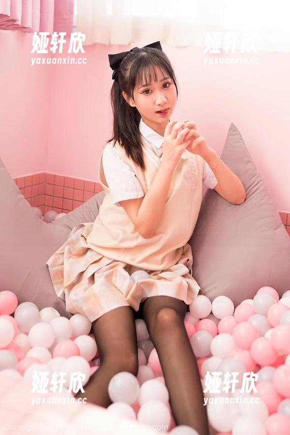 嗲囡囡 - 资源暴露：欣欣Rubybaby带你回到校园，校服也能这么会撩！
