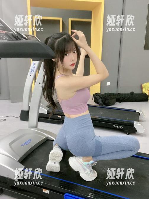 坏露露香宝教你如何用红色丝带拍出惊艳的私拍！