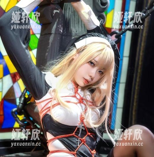 安食Ajiki的白猫猫合集：分享一下这只气质非凡的小家伙