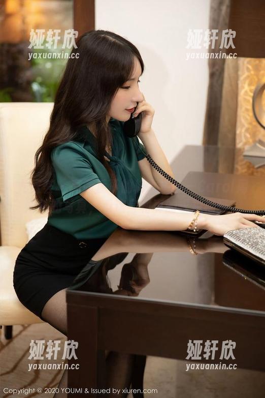 尤蜜荟 - 高画质下的修女风——Carol周妍希的写真，看这身材真的求祝福吗？