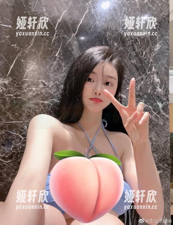 微密圈 - 左公子666第三版图册：偶尔呆萌，偏偏吸引眼球的合集。