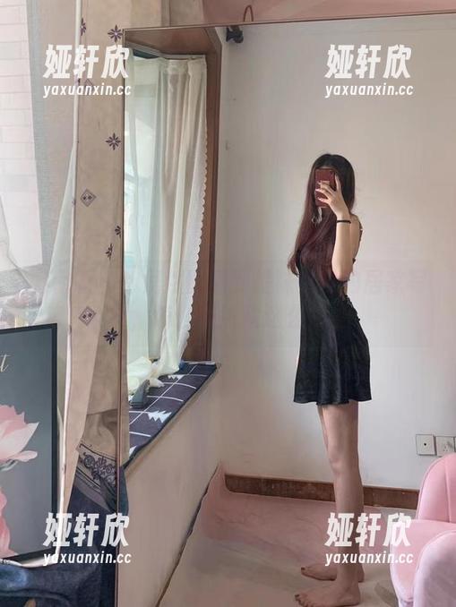微密圈 - 你居然能看到提袜少女的居家写真，怎么突然就这么随性