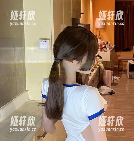 微密圈 - 无欲无求的推土君的高跟鞋写真合集：一脚踩在风格上，另一脚？