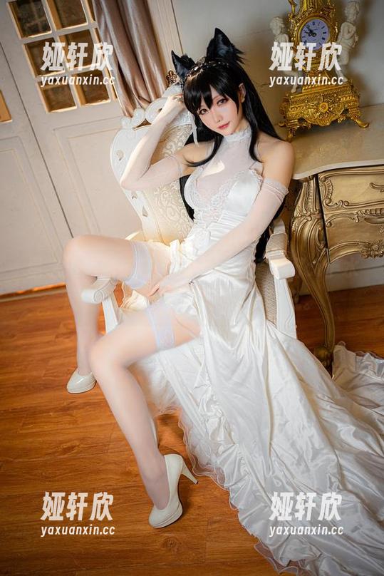 星之迟迟到底在游什么，换装之间ci于水面，这样的cos作品我只服气。