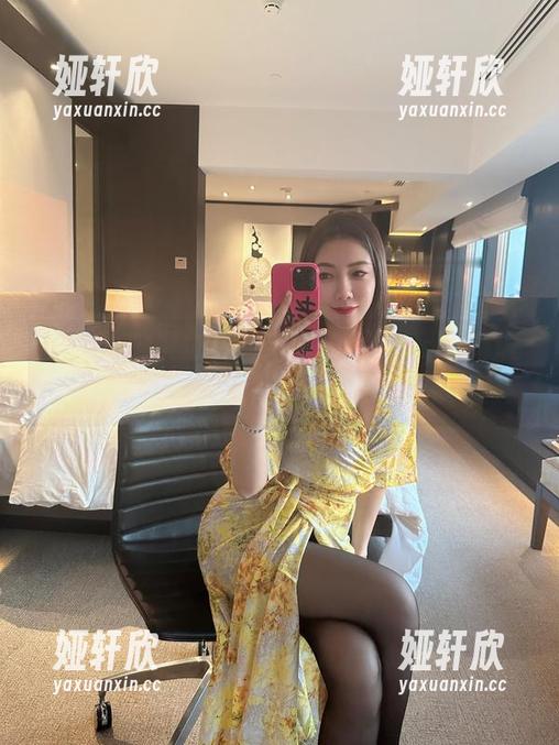 微密圈 - 紧急召集！果儿Victoria海边原图垂涎欲滴，赶快下载来收藏！