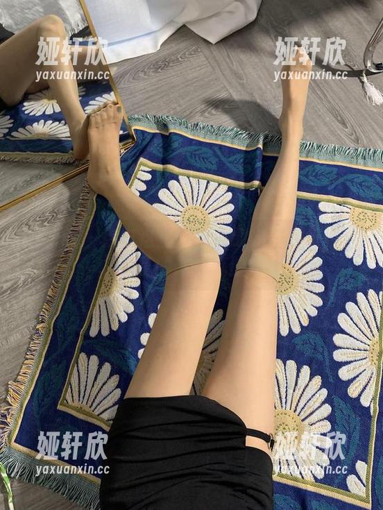 微密圈 - 点击这里！微信朋友圈专场让桃脱了的写真真脱俗