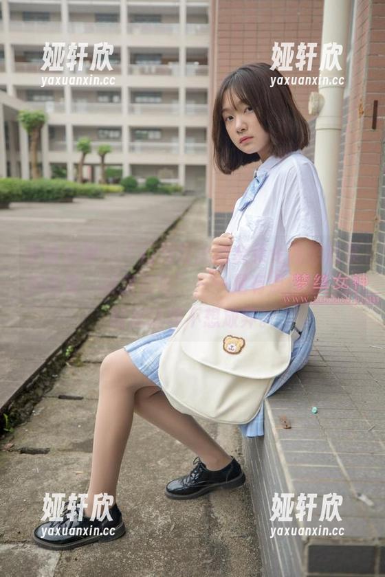 梦丝女神 - “花月舞泳池合集令我想起某次盛夏，网盘有味”——是有点怀旧，但就是这样不想放弃。