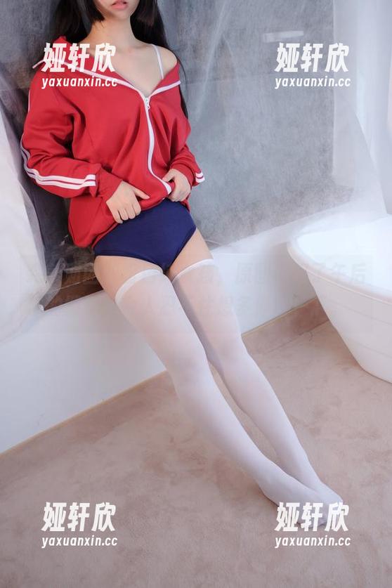 森萝财团的粉色纯女孩，原图像极了午后的慵懒，令人忍不住想多停留一下。