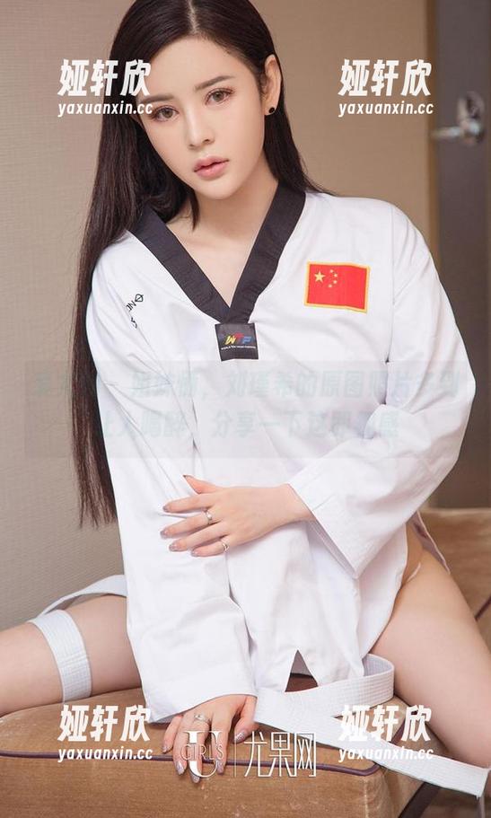 爱尤物-刘瑾希 爱尤物 - 姐妹俩,刘瑾希的原图照片多到让人喝醉,分享一下这即视感