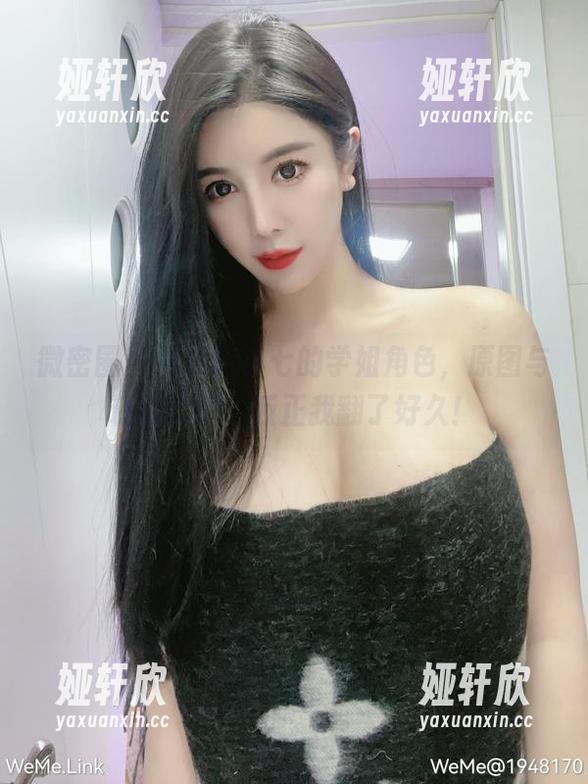 微密圈 - 聊聊猪小七的学姐角色，原图与精选比肩，反正我翻了好久！