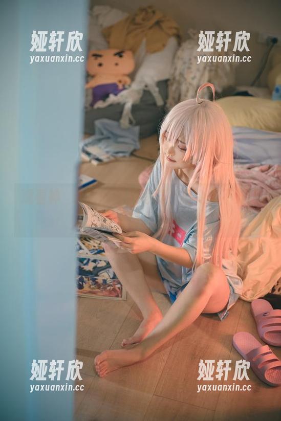 观看神沢永莉的短裤写真，真令人不知道该看哪儿啊！