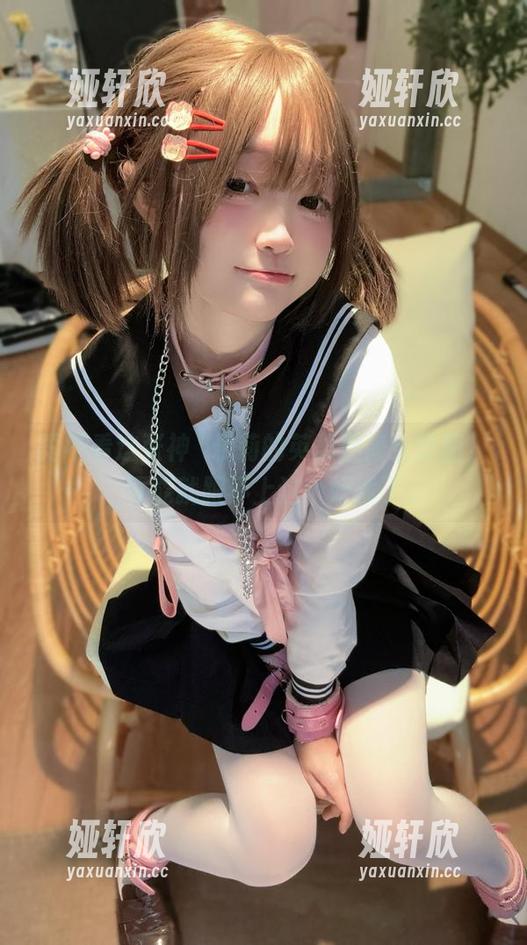 再不看这张神沢永莉的英梨梨修女套图，可能就跟不上这个好戏了