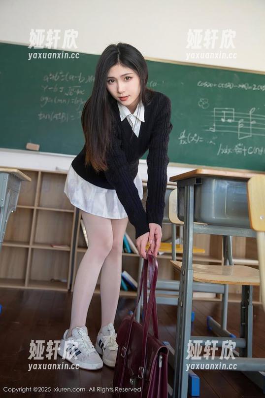 秀人网 - 你不懂的资源——Yuki鱼儿的新人私拍，心口不一的诱惑。