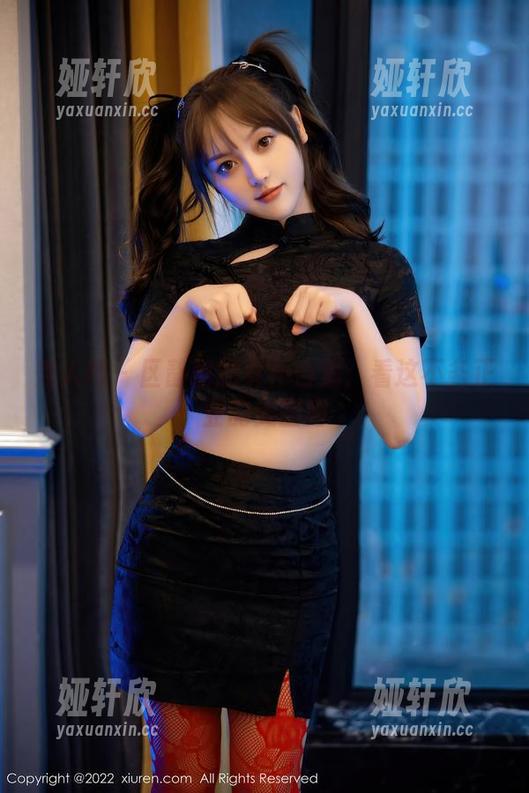 秀人网 - 区静瑶的女仆合集：看这不务正业的美图吧