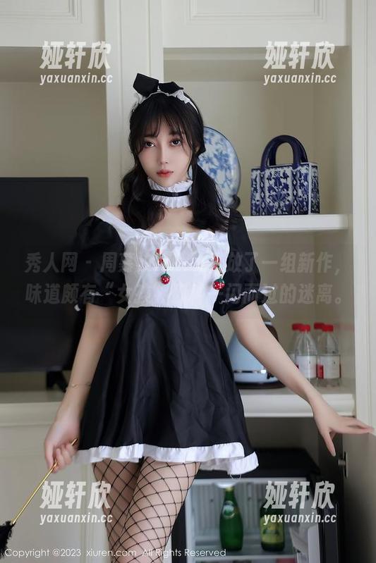 秀人网 - 周慕汐fairy又放了一组新作，味道颇有“女孩”那种一闪而过的迷离。