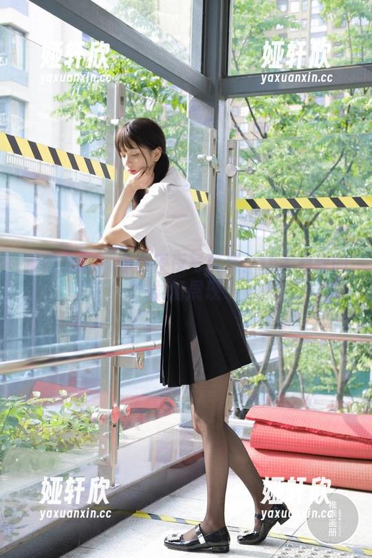 稚乖画册 - 赤西夜夜写真集：让人心软的柔情展现