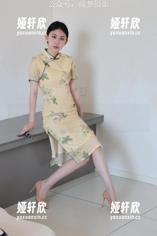 绮梦摄影 - 福利图包里到底有多少种连衣裙？婷婷真的是要让人过目不忘啊！