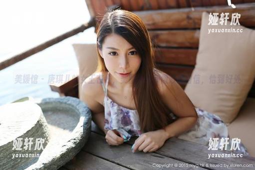 美媛馆 - 唐琪儿的女王在线，美图中那种微妙的自信，恰到好处。