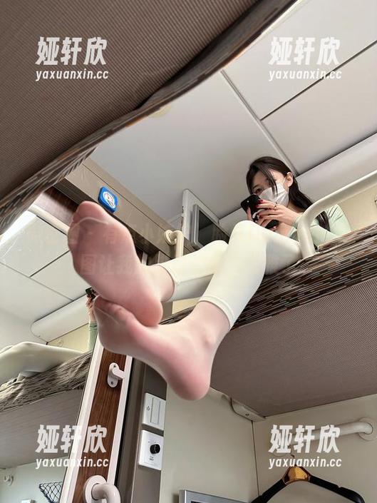 微密圈 - 有点小嫉妒，脸红Dearie的美图让我的脚趾都忽然优雅了