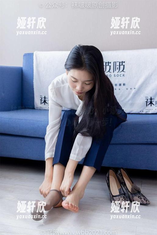袜啵啵 - 高跟长靴的魔力：小淳美图里的身高“办阔”每一步！