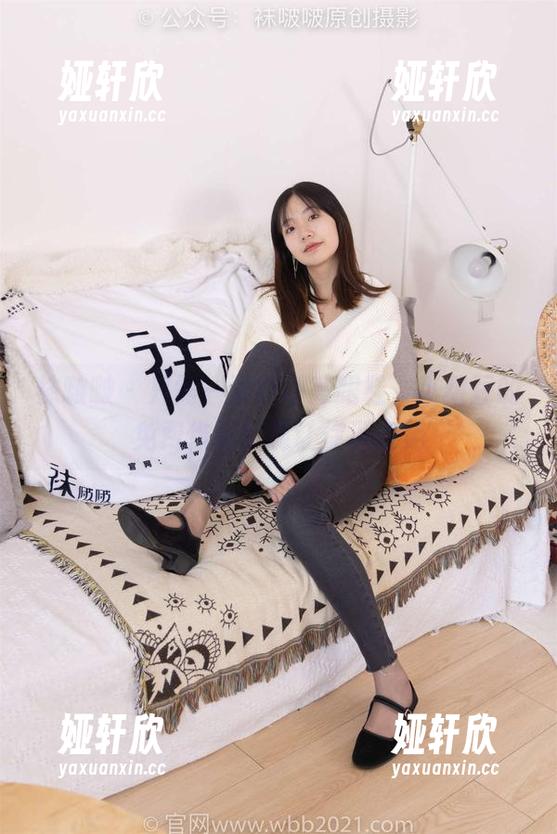袜啵啵 - 只需一双白色高跟鞋，小甜豆的免费作品就能让你涨姿势