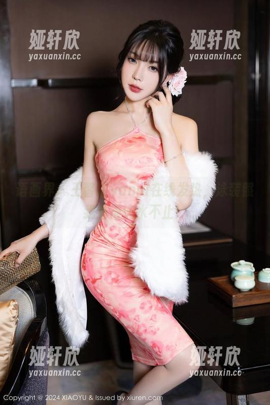 语画界 - 王馨瑶yanni在线发热，泳装照我看得滴水不止！