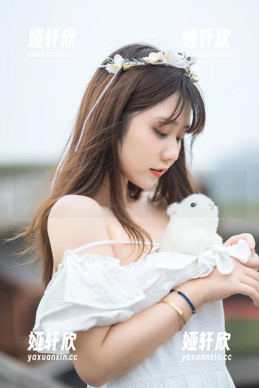 镜酱的连体衣大冒险：你见过这样写真的图集吗？