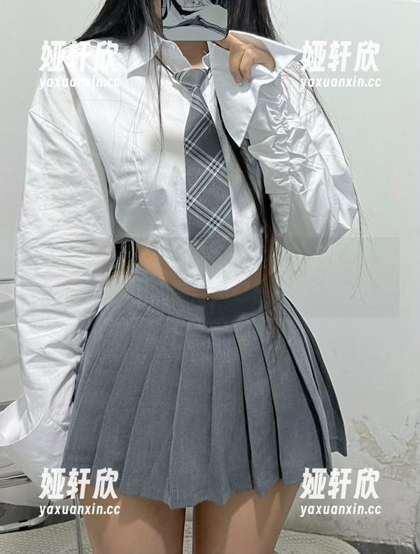 微密圈 - 看陈佩奇的红丝图集，免费的就是好——但总觉得又在套路我什么。