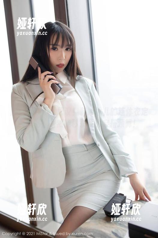 魅妍社 - 不可思议！韩冰冰儿的连体衣定制作品，居然能秒杀我的穿搭预算！